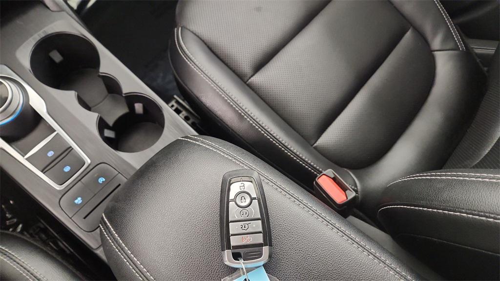 used 2022 Ford Escape car, priced at $24,958