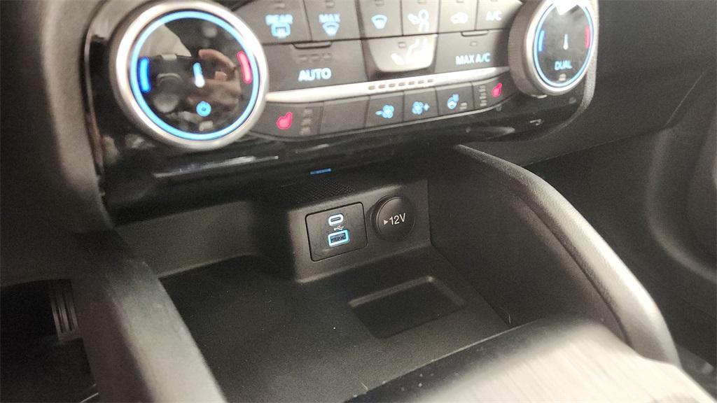 used 2022 Ford Escape car, priced at $24,958