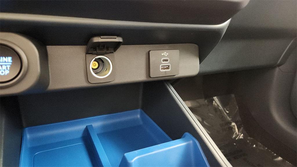 new 2025 Ford Maverick car, priced at $34,846