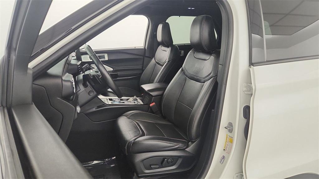 used 2022 Ford Explorer car, priced at $34,364