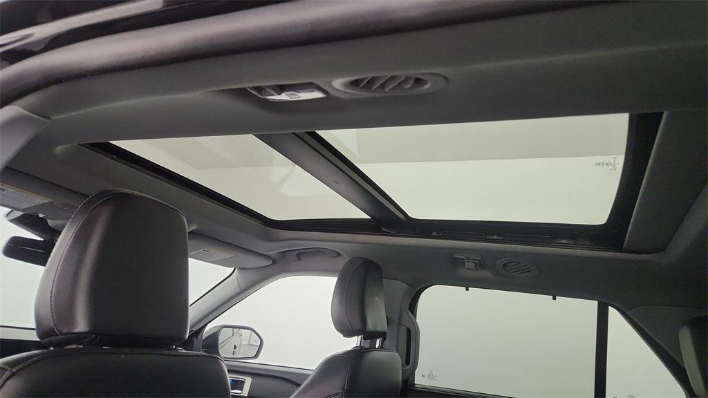 used 2022 Ford Explorer car, priced at $34,994