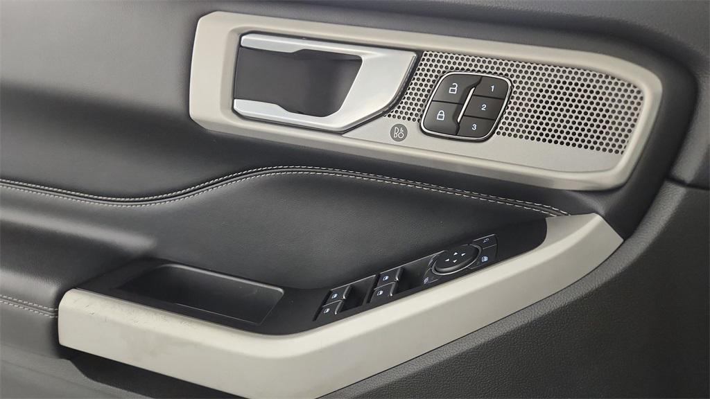 used 2022 Ford Explorer car, priced at $34,994