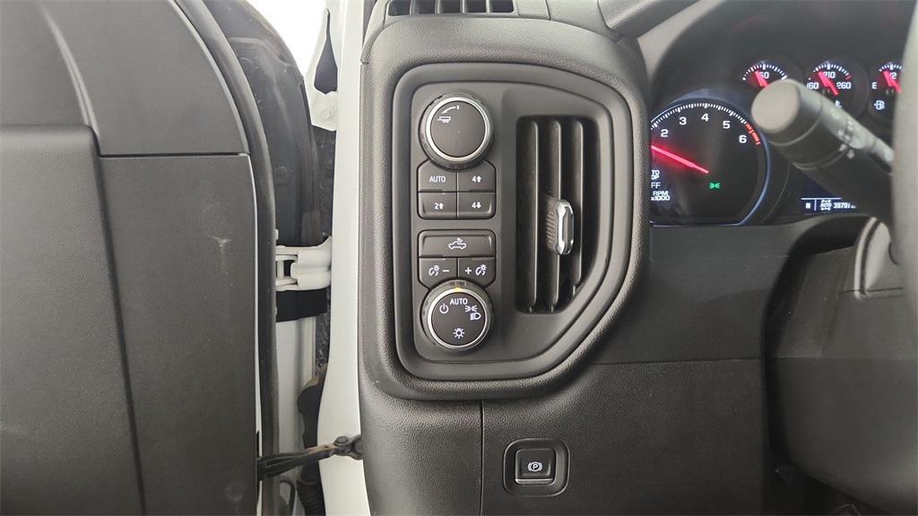 used 2022 Chevrolet Silverado 1500 car, priced at $35,473