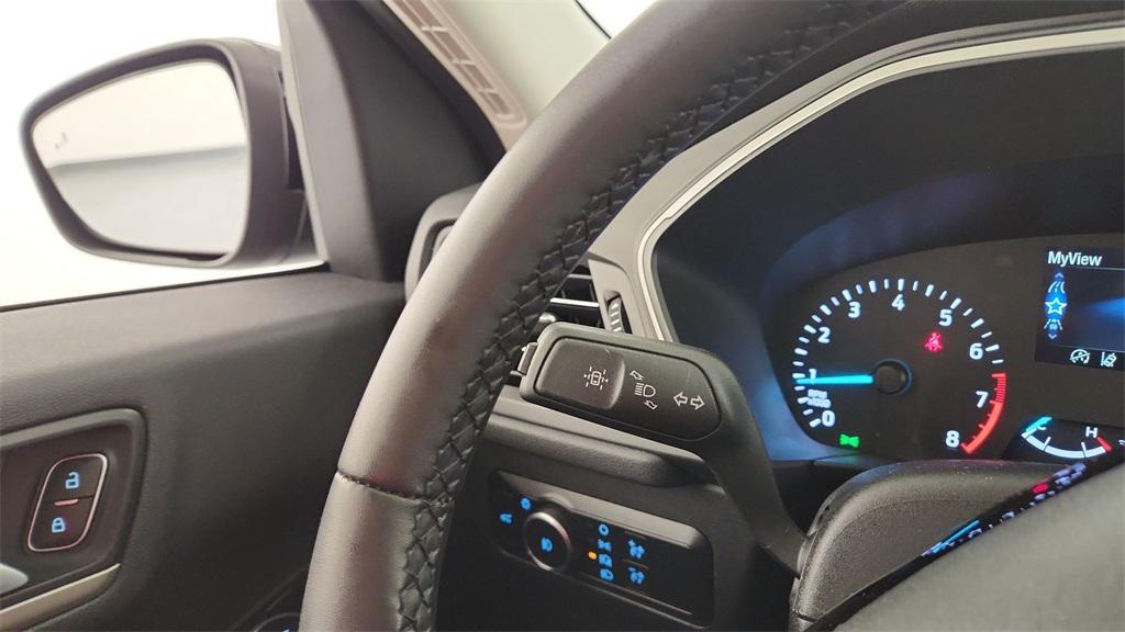 used 2022 Ford Escape car, priced at $23,334