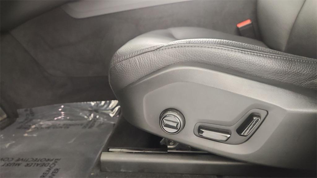 used 2022 Volvo XC60 car, priced at $20,711