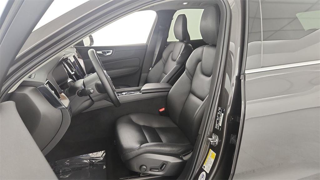 used 2022 Volvo XC60 car, priced at $20,711