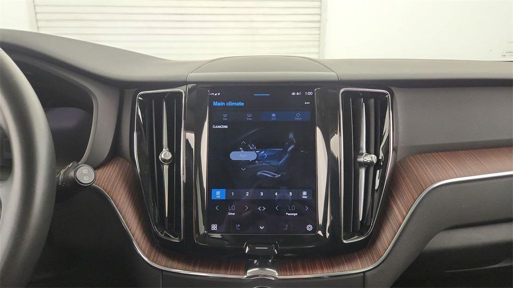used 2023 Volvo XC60 car, priced at $28,325