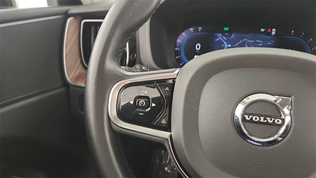 used 2023 Volvo XC60 car, priced at $28,325