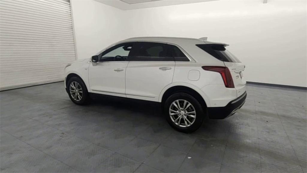 used 2021 Cadillac XT5 car, priced at $25,338