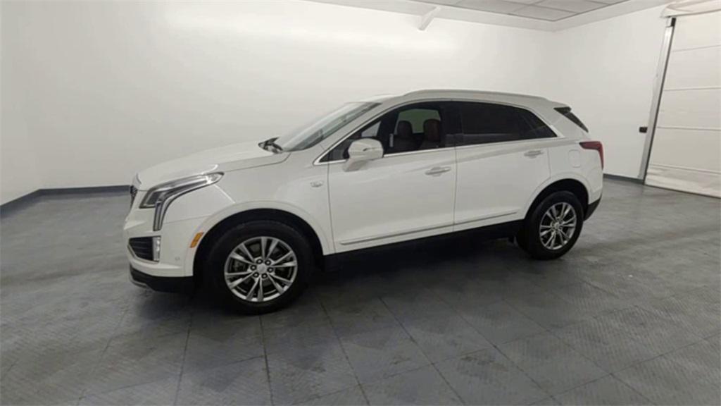 used 2021 Cadillac XT5 car, priced at $25,338