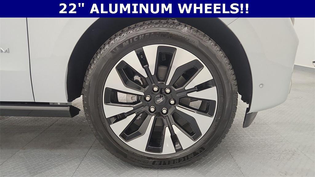 new 2025 Ford Expedition Max car, priced at $83,255