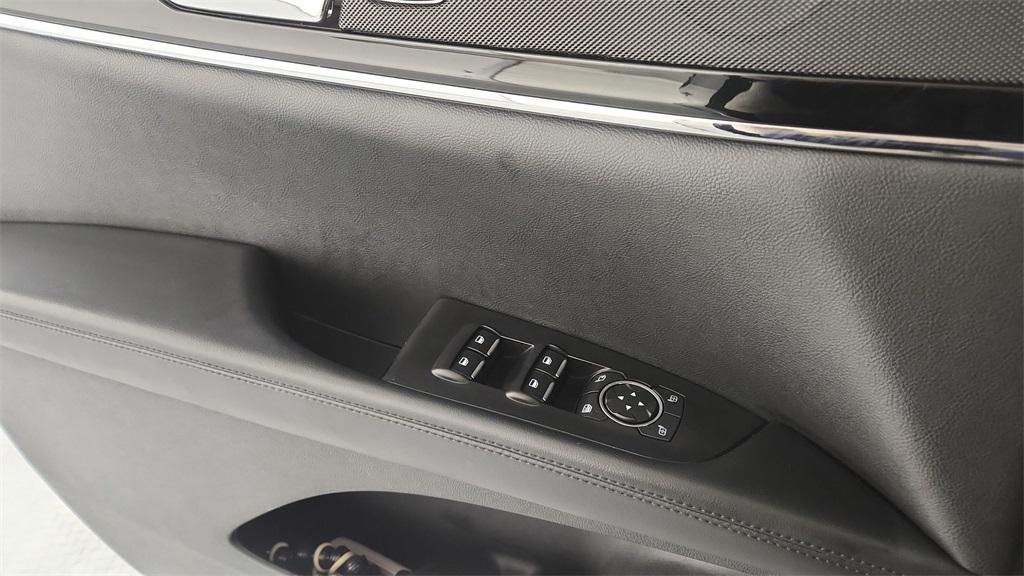 used 2022 Lincoln Nautilus car, priced at $38,433