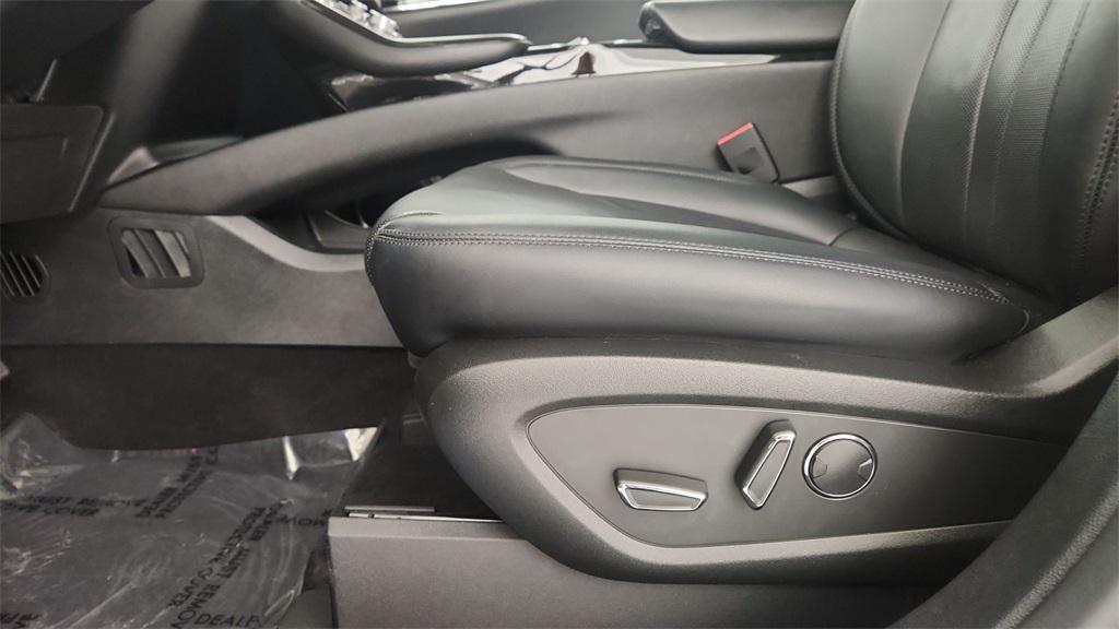 used 2022 Lincoln Nautilus car, priced at $38,433