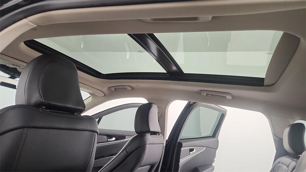 used 2022 Lincoln Nautilus car, priced at $38,433