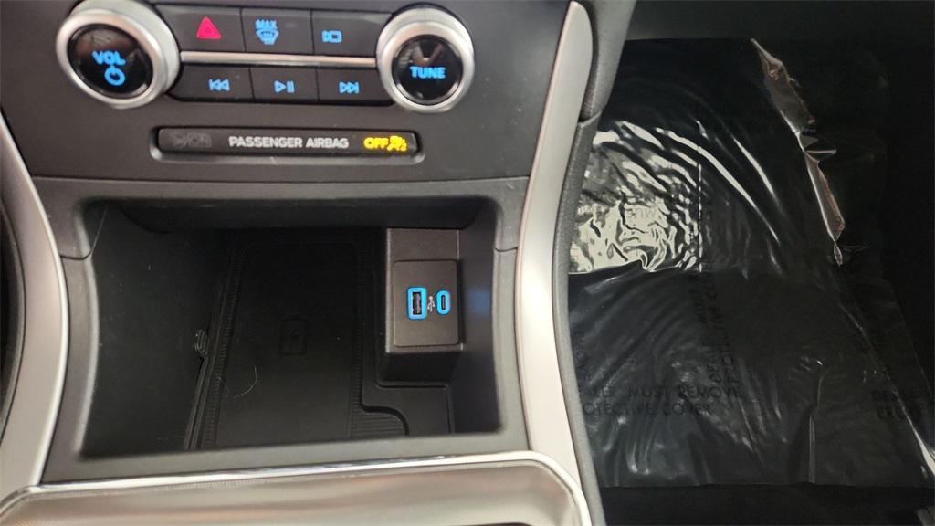 used 2022 Ford Edge car, priced at $23,764