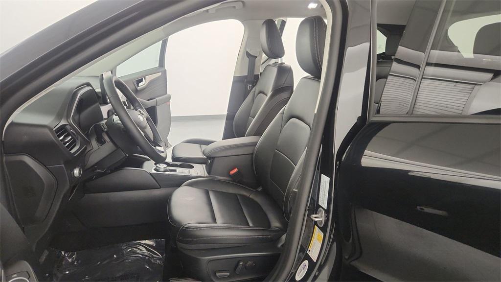 used 2022 Ford Escape car, priced at $24,994