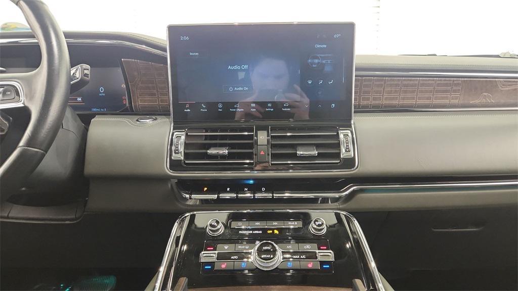 used 2022 Lincoln Navigator car, priced at $58,799
