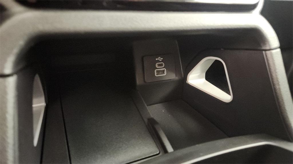 new 2025 Ford Ranger car, priced at $47,947