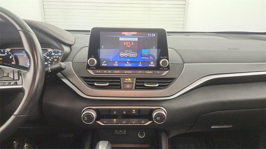 used 2023 Nissan Altima car, priced at $21,651