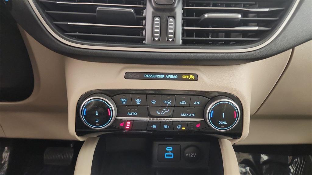 used 2022 Ford Escape car, priced at $26,391