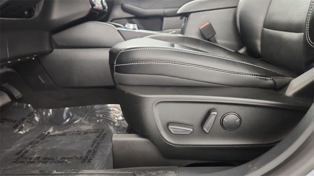 used 2022 Ford Escape car, priced at $25,472