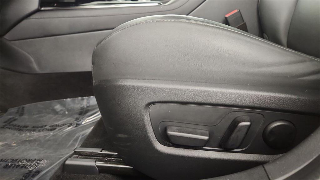 used 2023 Mazda CX-30 car, priced at $21,223