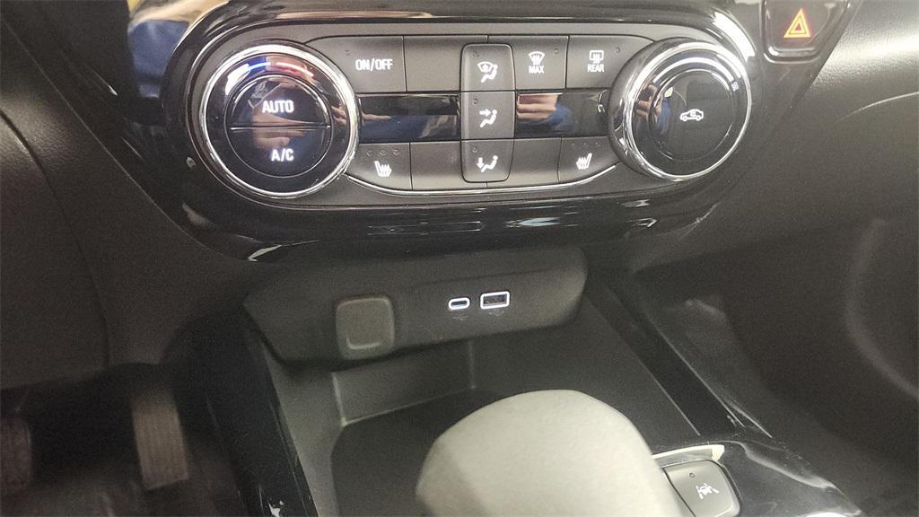 used 2025 Chevrolet Trax car, priced at $25,994