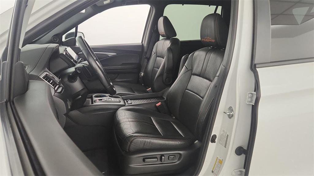 used 2022 Honda Passport car, priced at $31,822