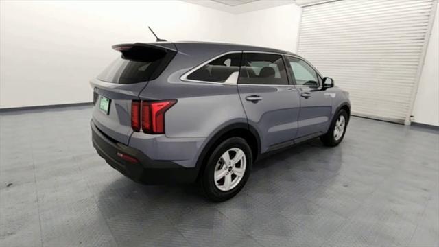 used 2023 Kia Sorento car, priced at $25,994