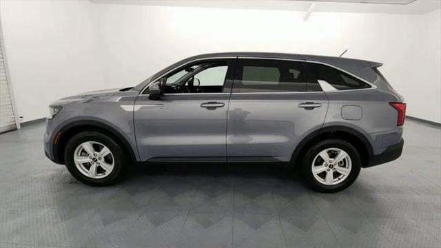 used 2023 Kia Sorento car, priced at $25,994