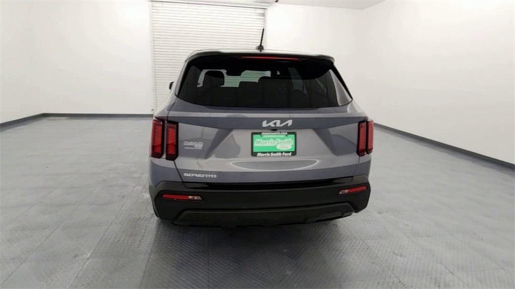 used 2023 Kia Sorento car, priced at $21,371