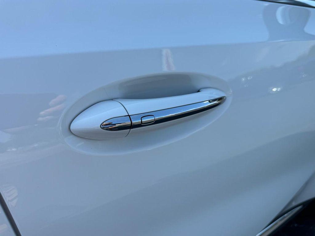 used 2023 Buick Envision car, priced at $27,000