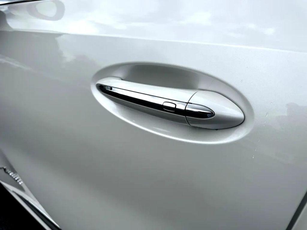 used 2023 Buick Envision car, priced at $35,500