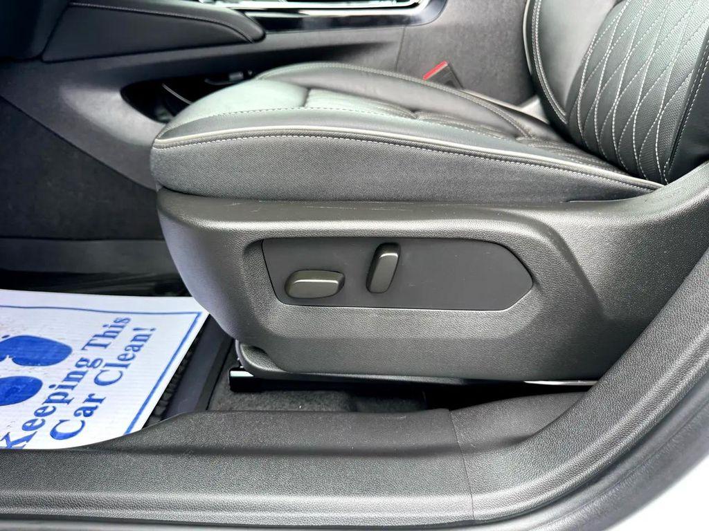 used 2023 Buick Envision car, priced at $35,500