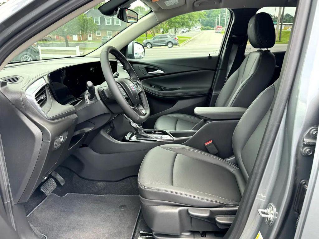 used 2024 Buick Encore GX car, priced at $25,500