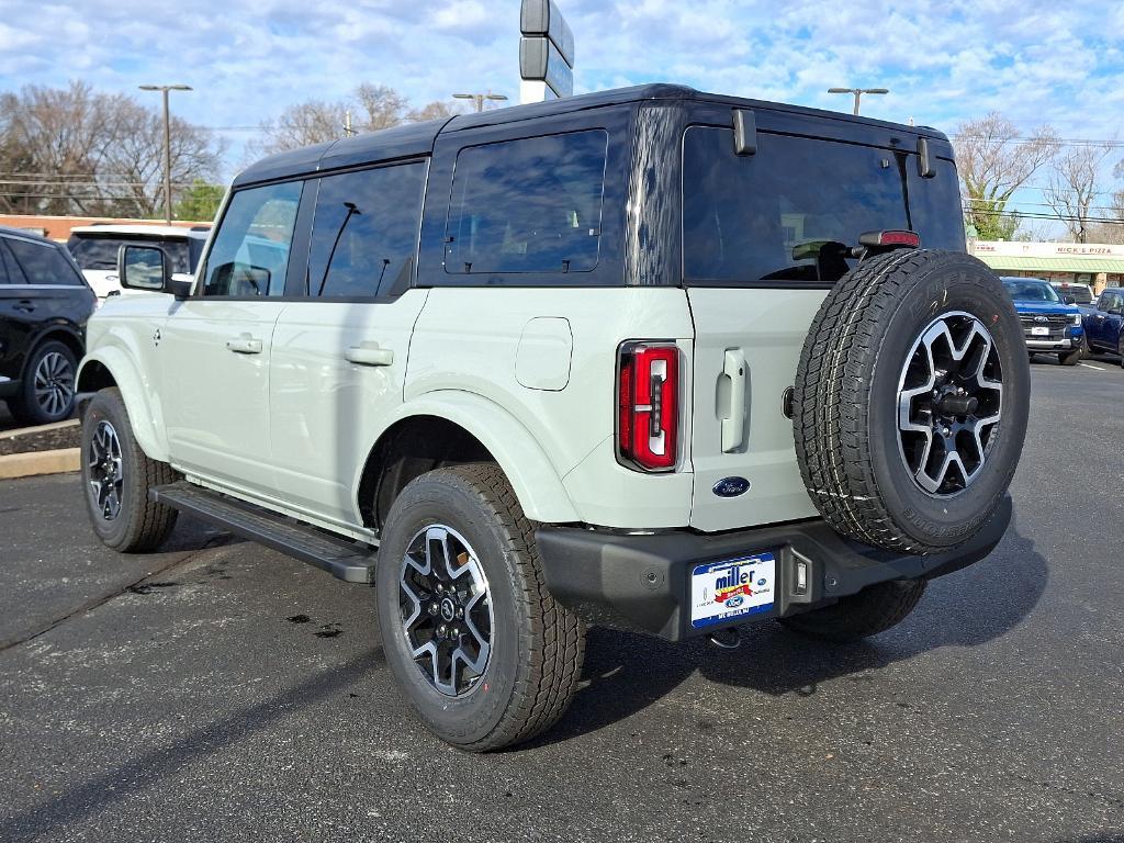 new 2024 Ford Bronco car, priced at $53,850