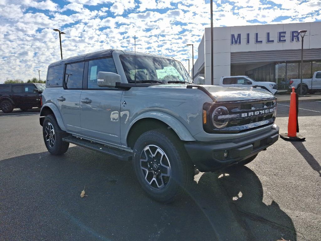 new 2024 Ford Bronco car, priced at $53,850