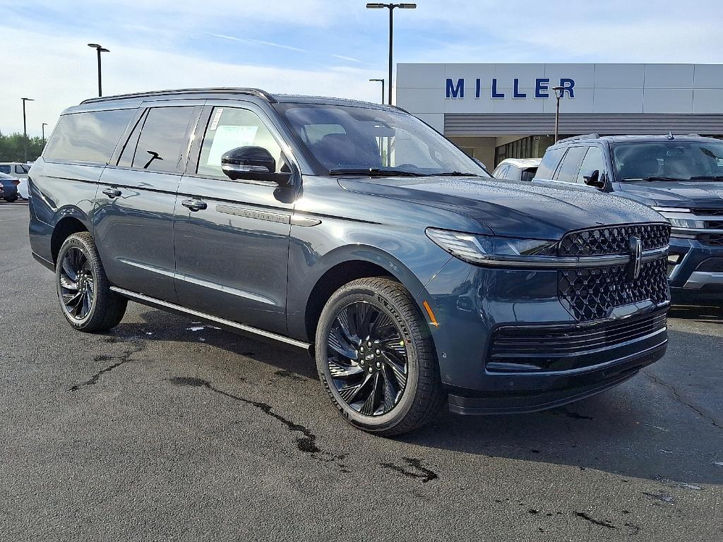 new 2025 Lincoln Navigator L car, priced at $109,300