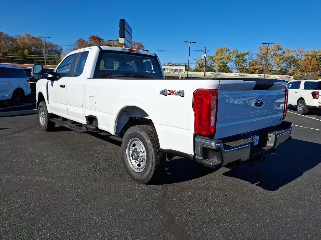 new 2024 Ford F-250 car, priced at $52,600