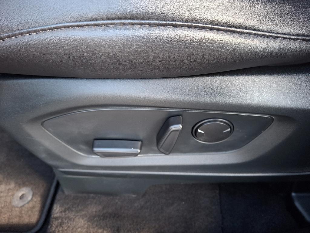 used 2023 Ford Explorer car, priced at $30,990