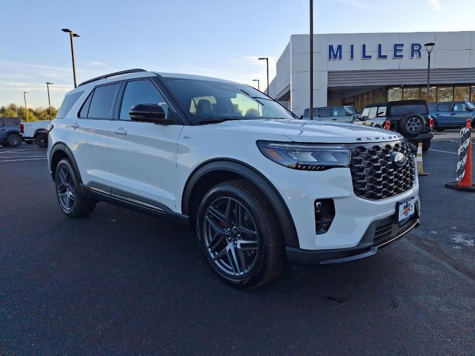 new 2025 Ford Explorer car, priced at $52,478