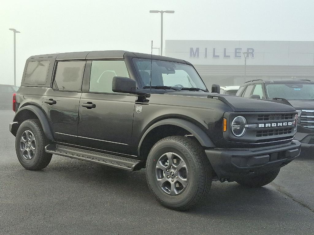new 2025 Ford Bronco car, priced at $48,960