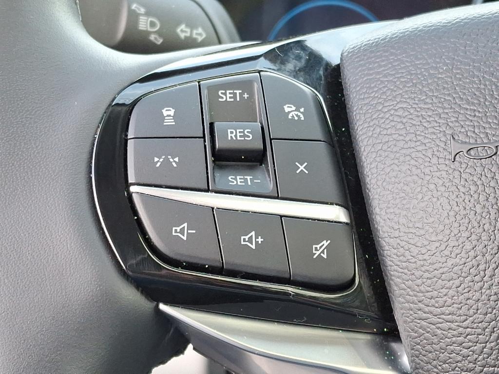 new 2025 Ford Explorer car, priced at $55,875