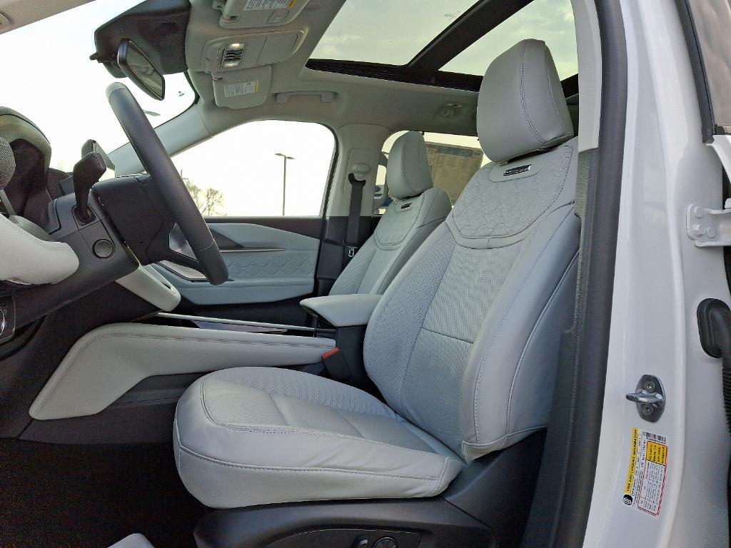 new 2025 Ford Explorer car, priced at $55,875
