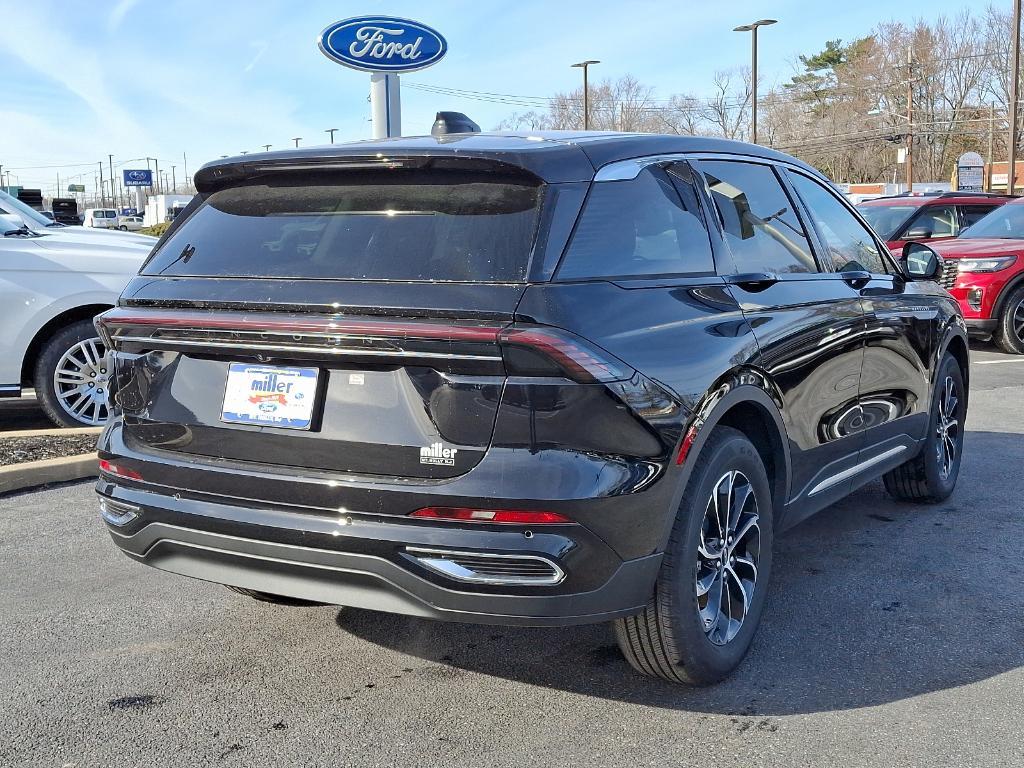 new 2025 Lincoln Nautilus car, priced at $53,735