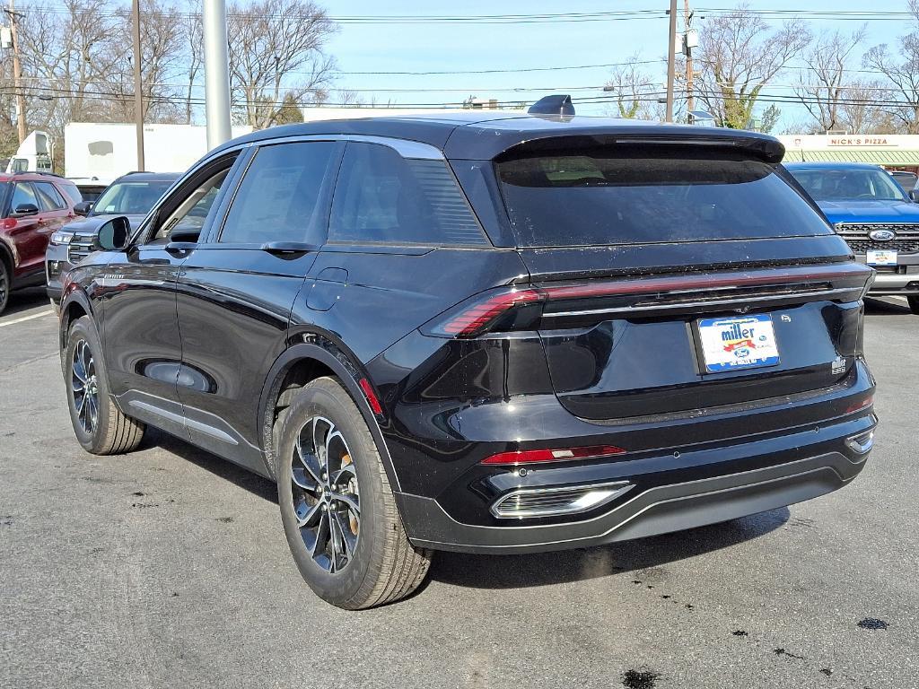 new 2025 Lincoln Nautilus car, priced at $53,735