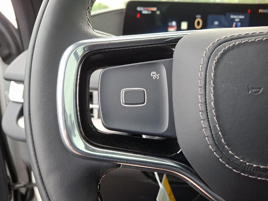 new 2025 Lincoln Navigator car, priced at $105,740