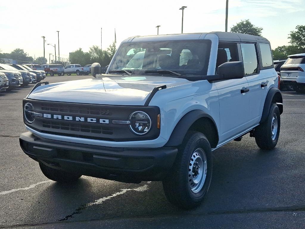new 2025 Ford Bronco car, priced at $43,080