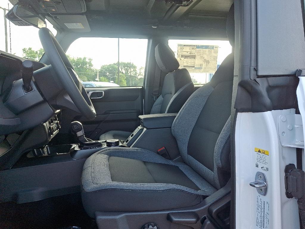 new 2025 Ford Bronco car, priced at $43,080