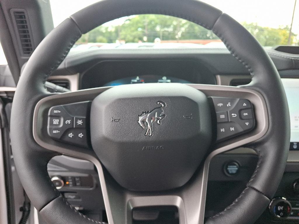 new 2025 Ford Bronco car, priced at $54,370